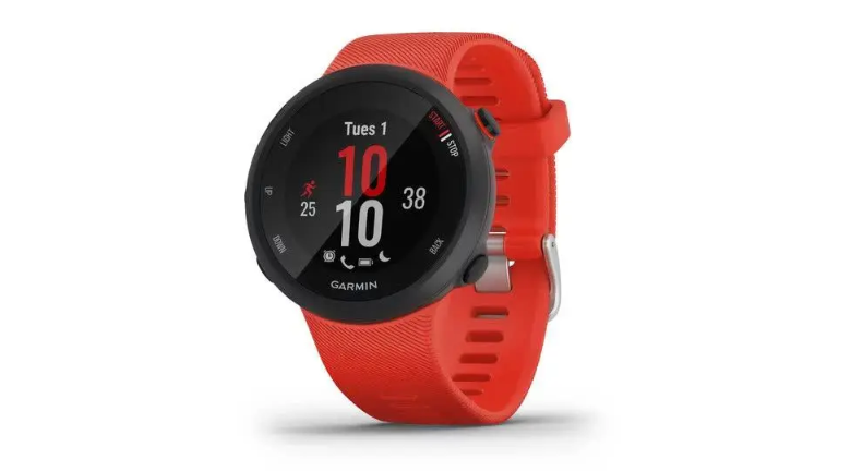 Годинник Garmin Forerunner на руці