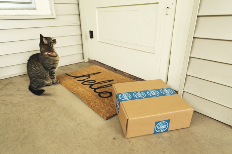 delivery, parcel, amazon, warehouse 📸📸 Realistic photo of a person unpacking a cardboard box with Amazon logo in a Ukrainian apartment 📸📸 Процесс доставки посылки из США в Украину